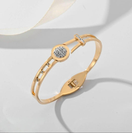 Royal Orbit Bracelet